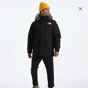 The North Face Men’s McMurdo Parka Size M